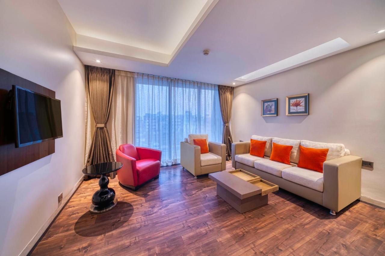 Holiday Inn Kolkata Airport By Ihg Zewnętrze zdjęcie Living room