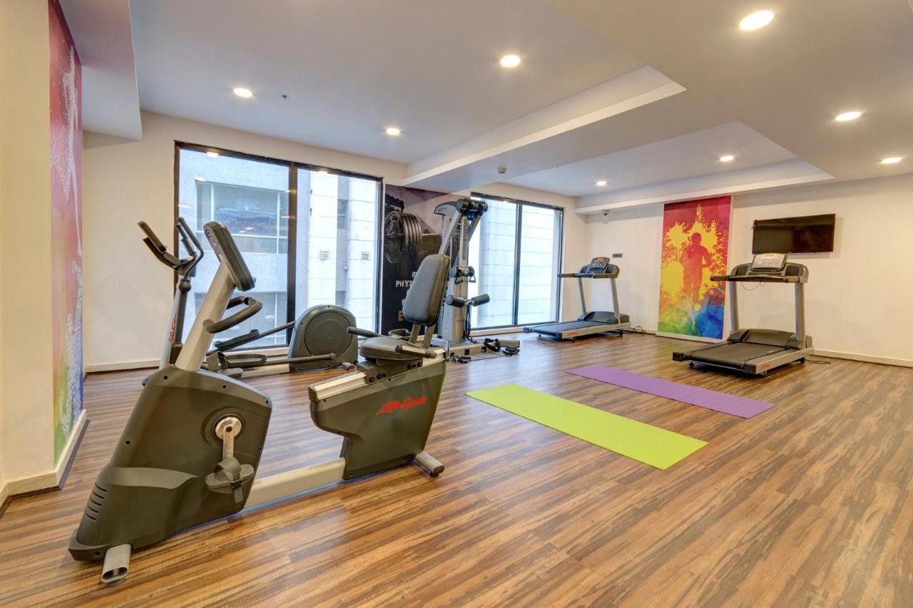 Holiday Inn Kolkata Airport By Ihg Zewnętrze zdjęcie The gym at the hotel