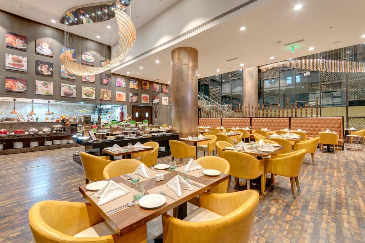 Holiday Inn Kolkata Airport By Ihg Zewnętrze zdjęcie The Park, Hyderabad